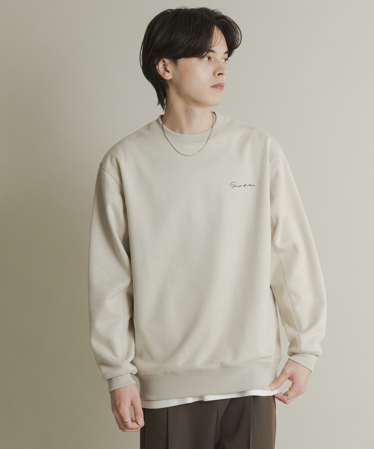 SENSE OF PLACE by URBAN RESEARCH「『ユニセックス』シシュウフェイクスエードクルーネックスウェット」|スウェット・ジャージ|