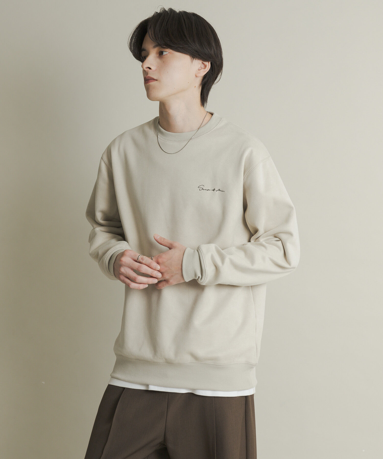 SENSE OF PLACE by URBAN RESEARCH「『ユニセックス』シシュウフェイクスエードクルーネックスウェット」|スウェット・ジャージ|