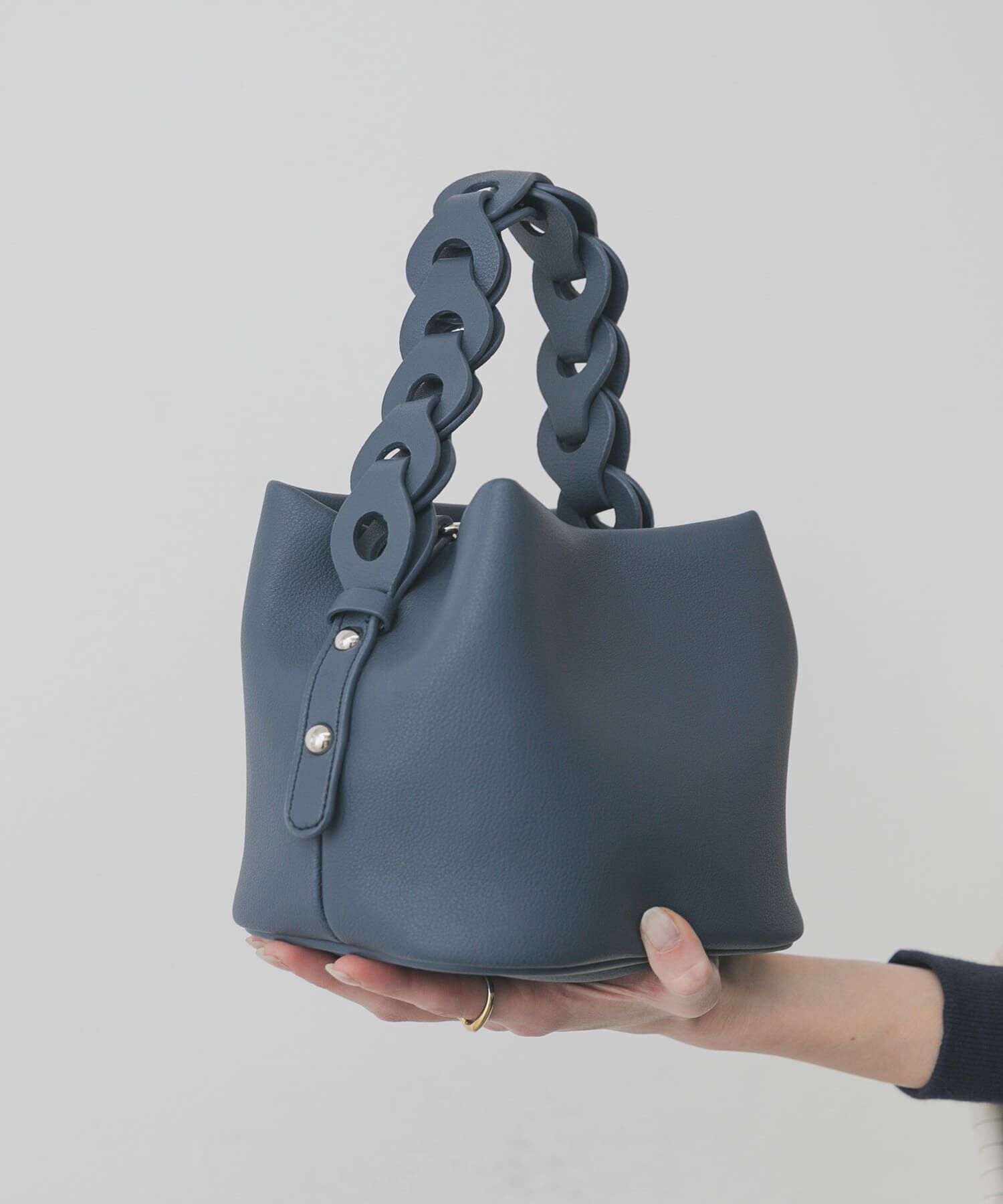 SENSE OF PLACE by URBAN RESEARCH「チェーンハンドルパフバッグ」|ショルダー・メッセンジャー|