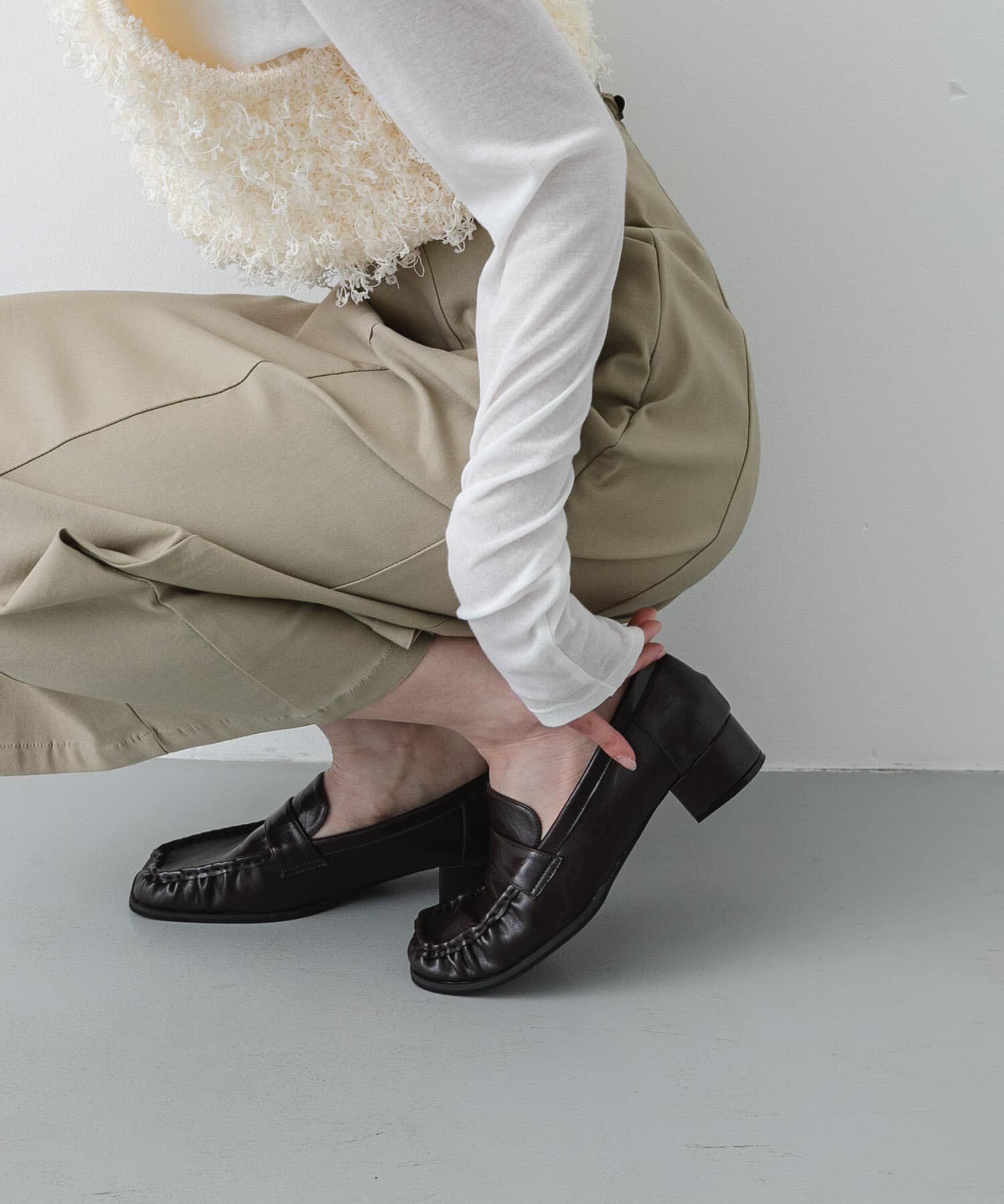 SENSE OF PLACE by URBAN RESEARCH「ワイドスクエアギャザーローファー」|ローファー|