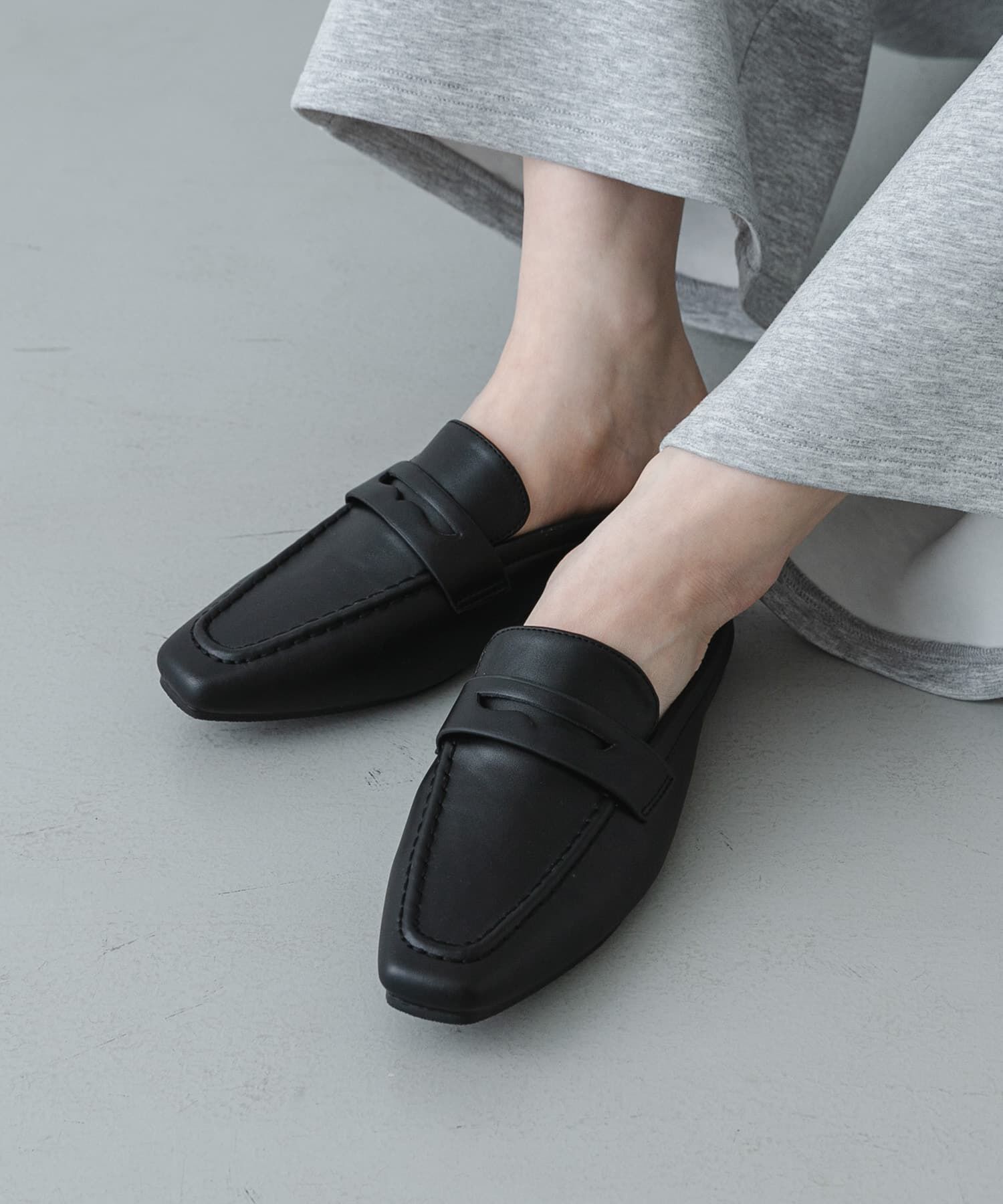 SENSE OF PLACE by URBAN RESEARCH「スクエアトゥローファーミュール」|ローファー|