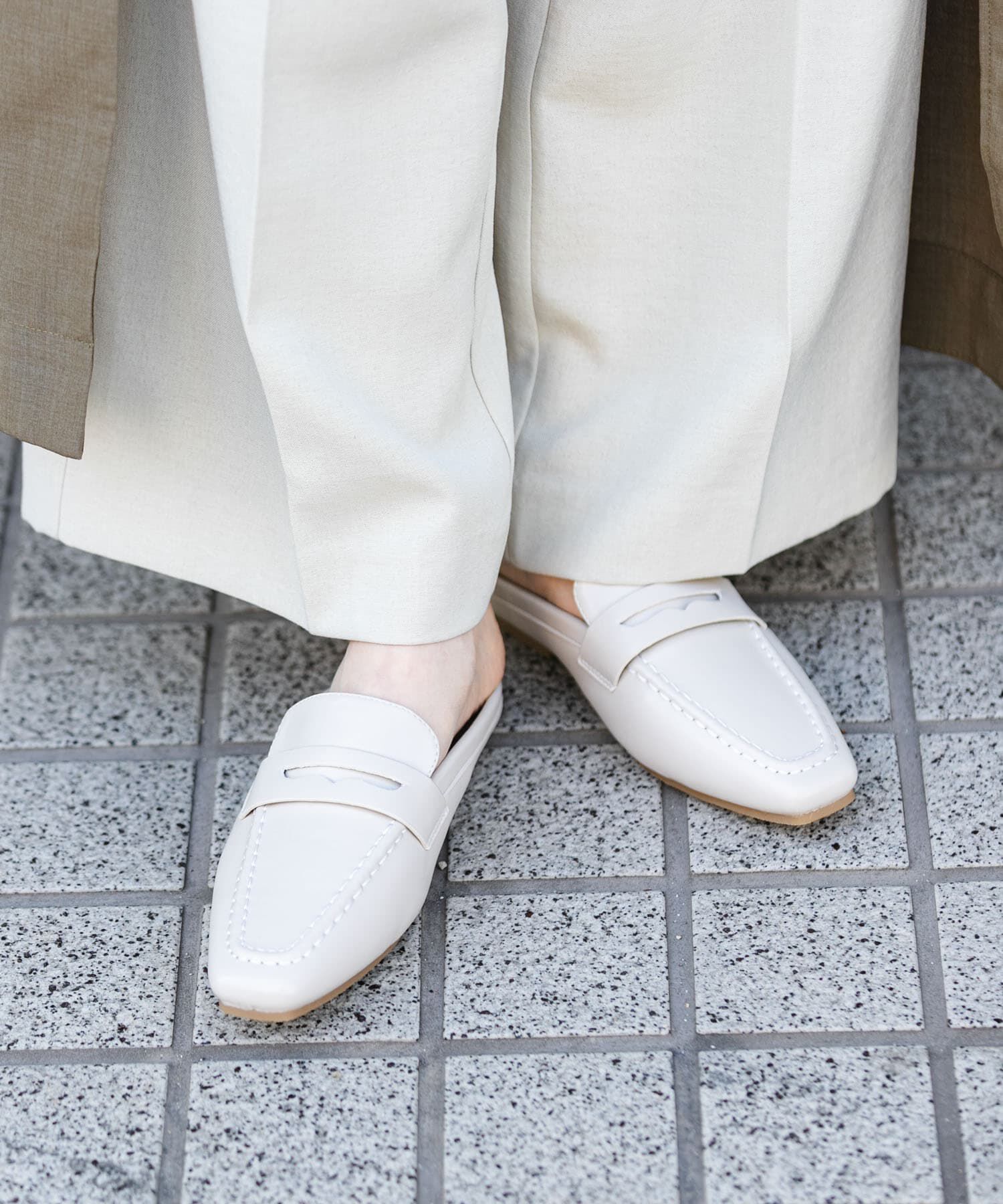 SENSE OF PLACE by URBAN RESEARCH「スクエアトゥローファーミュール」|ローファー|ライトベージュ