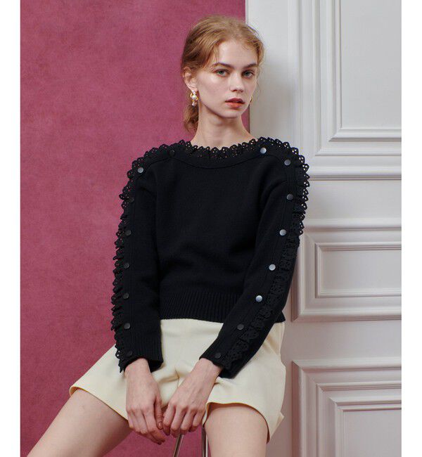 LOULOU WILLOUGHBY「【LOULOU WILLOUGHBY】ショルダーレース釦プルオーバー」|ニット・セーター|ブラック
