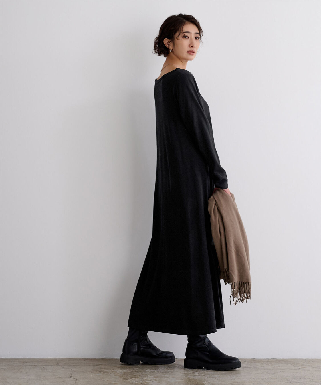 ur's「ボートネックロングニットワンピース」|ワンピース|