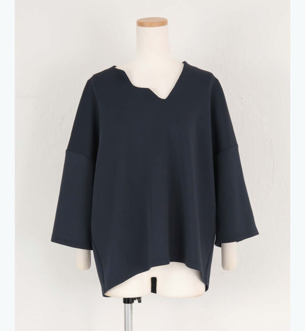 ur's「【八田真理子さんコラボアイテム】ボンディングデザインネックオーバーサイズトップス」|Tシャツ・カットソー|