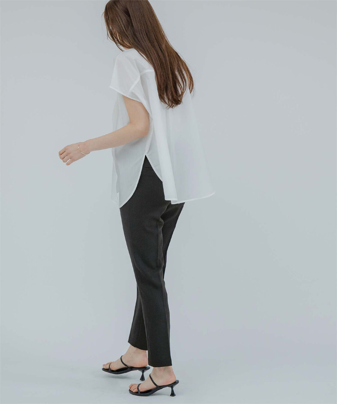 ur's「センタープレススティックパンツ」|スラックス|