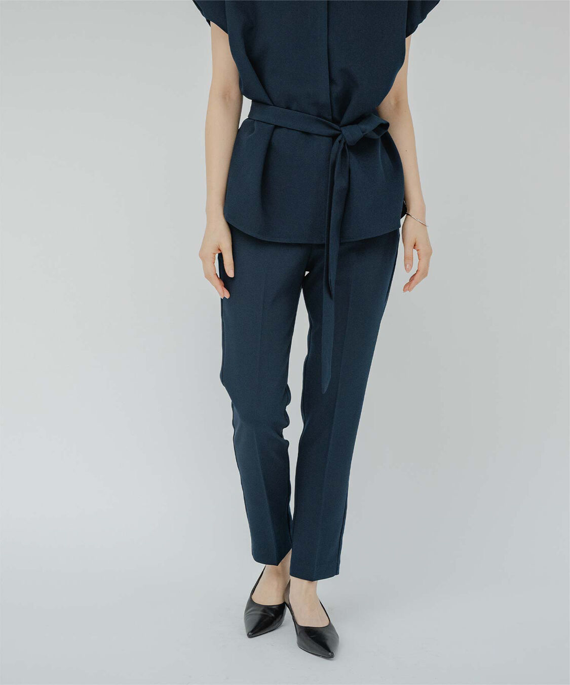 ur's「センタープレススティックパンツ」|スラックス|