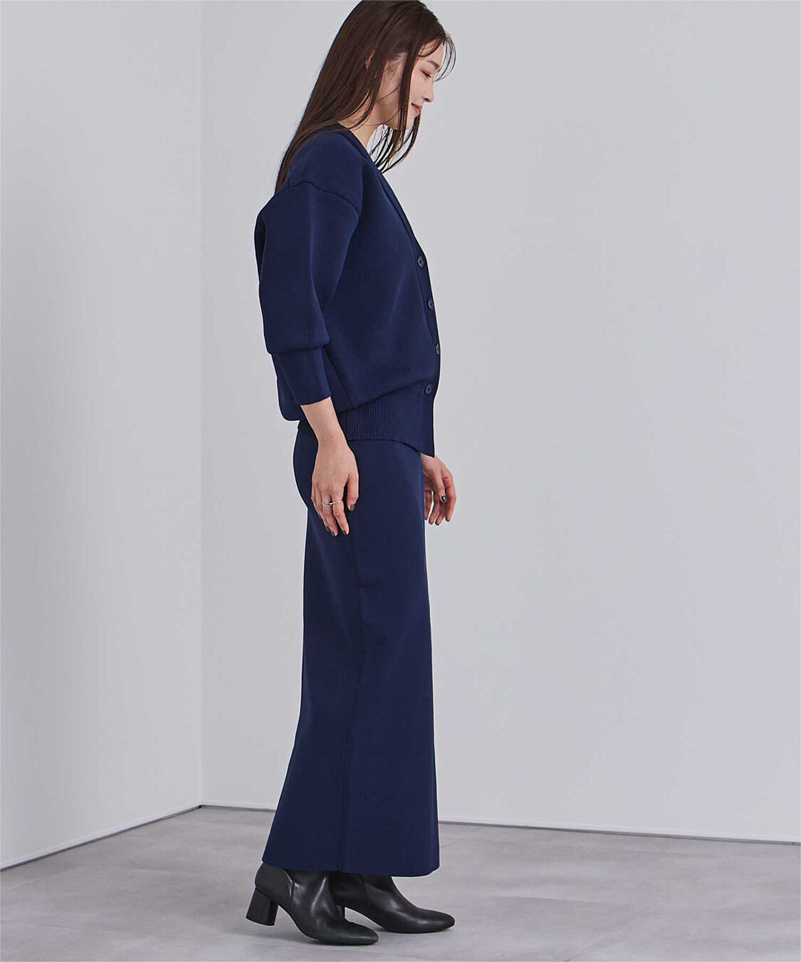 ur's「スポンディッシュVネックニットカーディガン」|ニット・セーター|