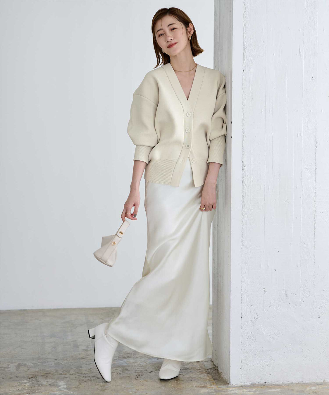 ur's「スポンディッシュVネックニットカーディガン」|ニット・セーター|