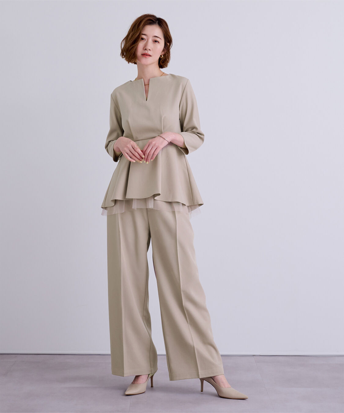 ur's「1タックセンタープレスワイドパンツ」|スラックス|