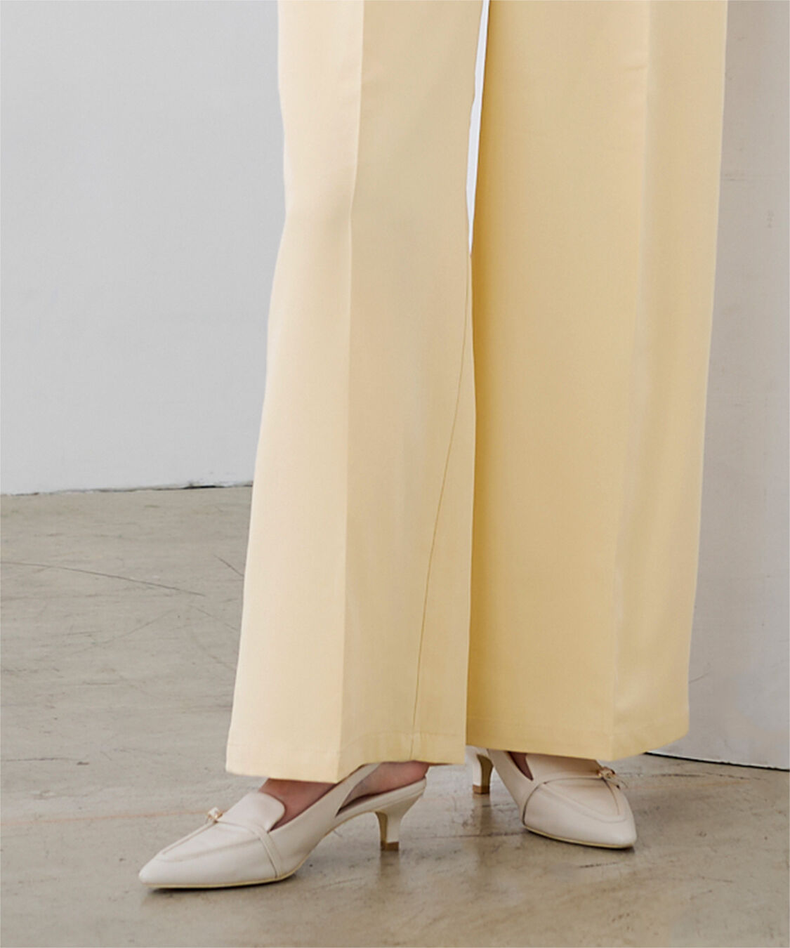 ur's「ワンタックカラーワイドパンツ」|スラックス|