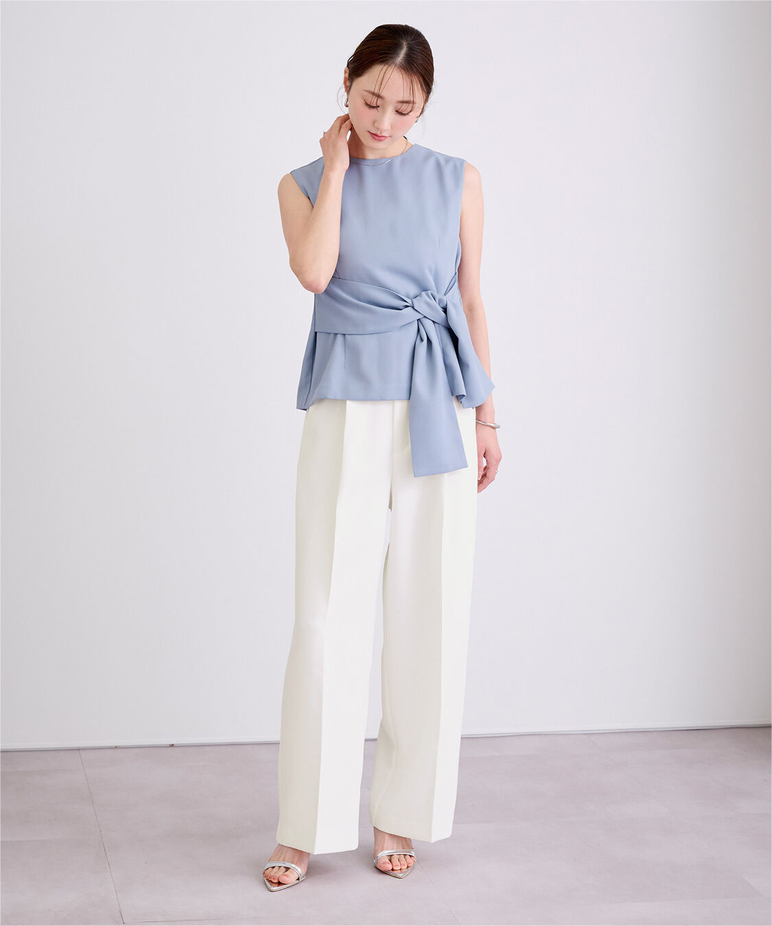 ur's「美シルエットワンタックワイドパンツ」|スラックス|