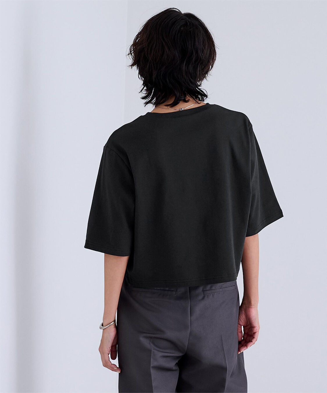 ur's「汗染み防止クロップドTシャツ」|Tシャツ・カットソー|