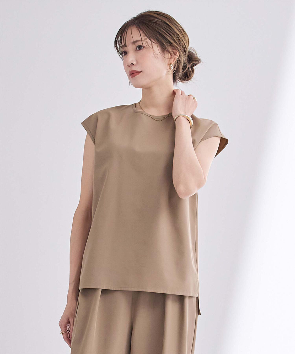 ur's「撥水フレンチスリーブトップス」|Tシャツ・カットソー|