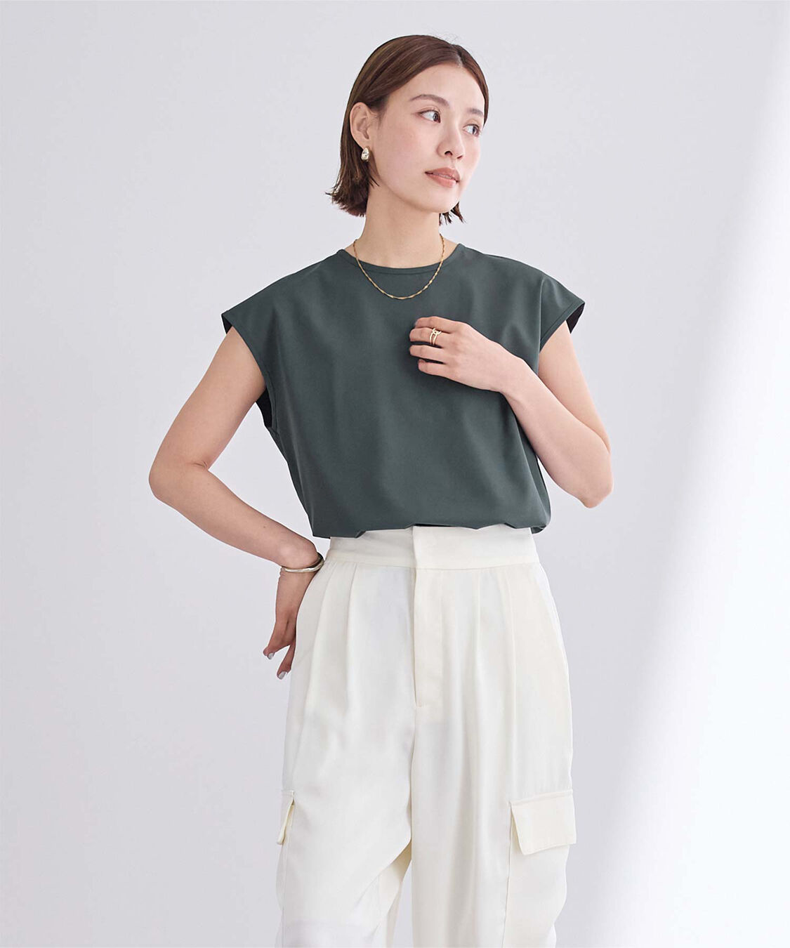 ur's「撥水フレンチスリーブトップス」|Tシャツ・カットソー|