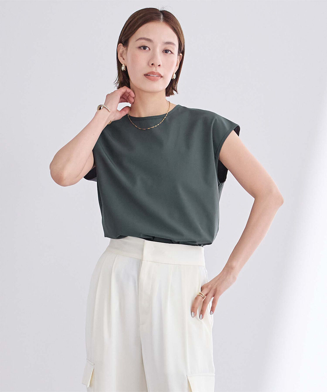 ur's「撥水フレンチスリーブトップス」|Tシャツ・カットソー|