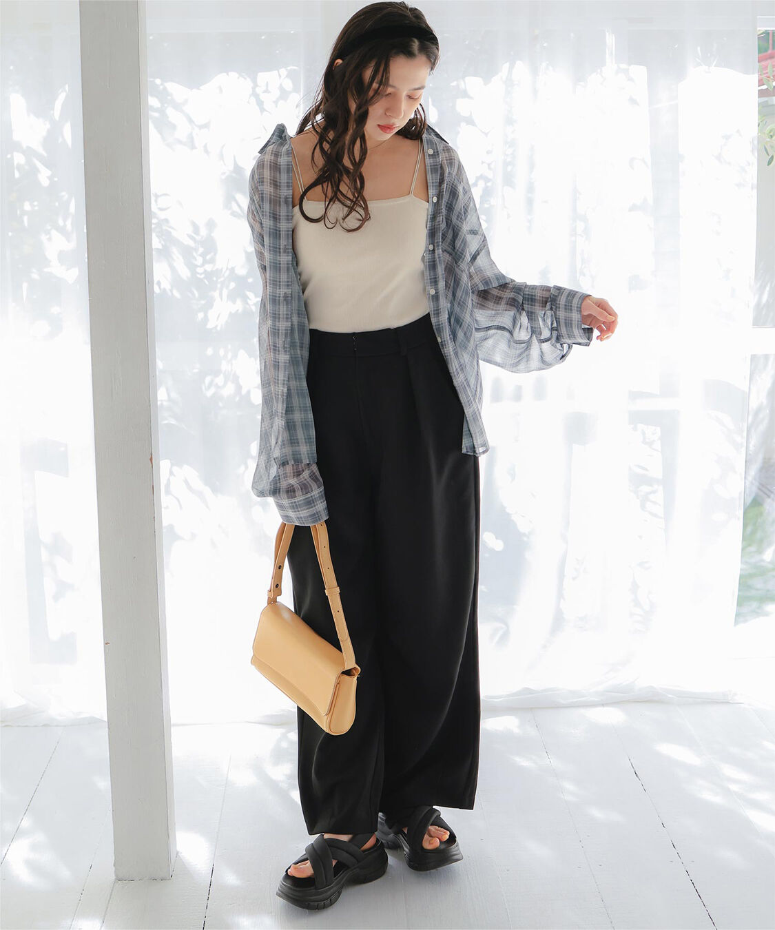 titivate「クロスパデットサンダル」|サンダル|