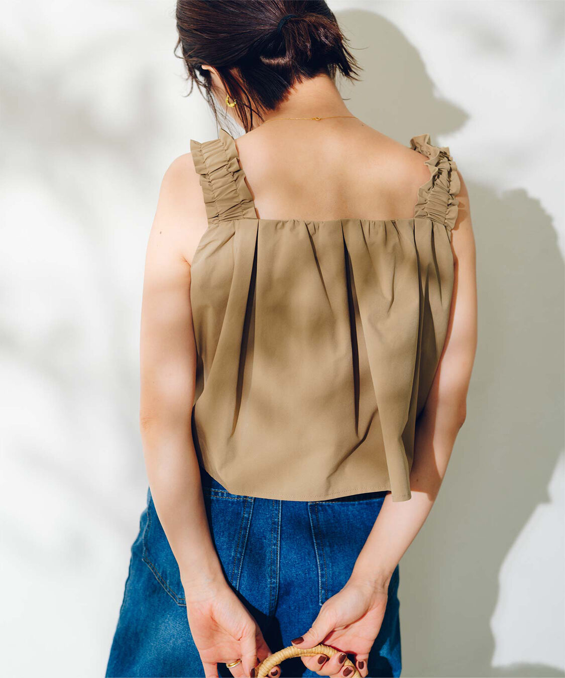 ur's「【春名亜美さんコラボアイテム】2wayフリルショルダートップス」|シャツ・ブラウス|