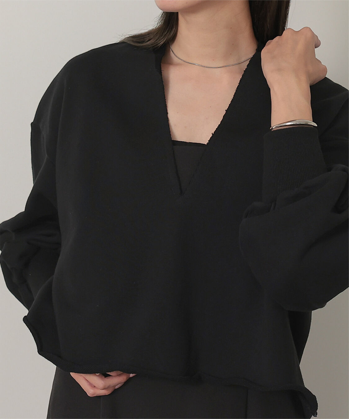 ur's「深Vネックスウェットプルオーバー」|スウェット・ジャージ|