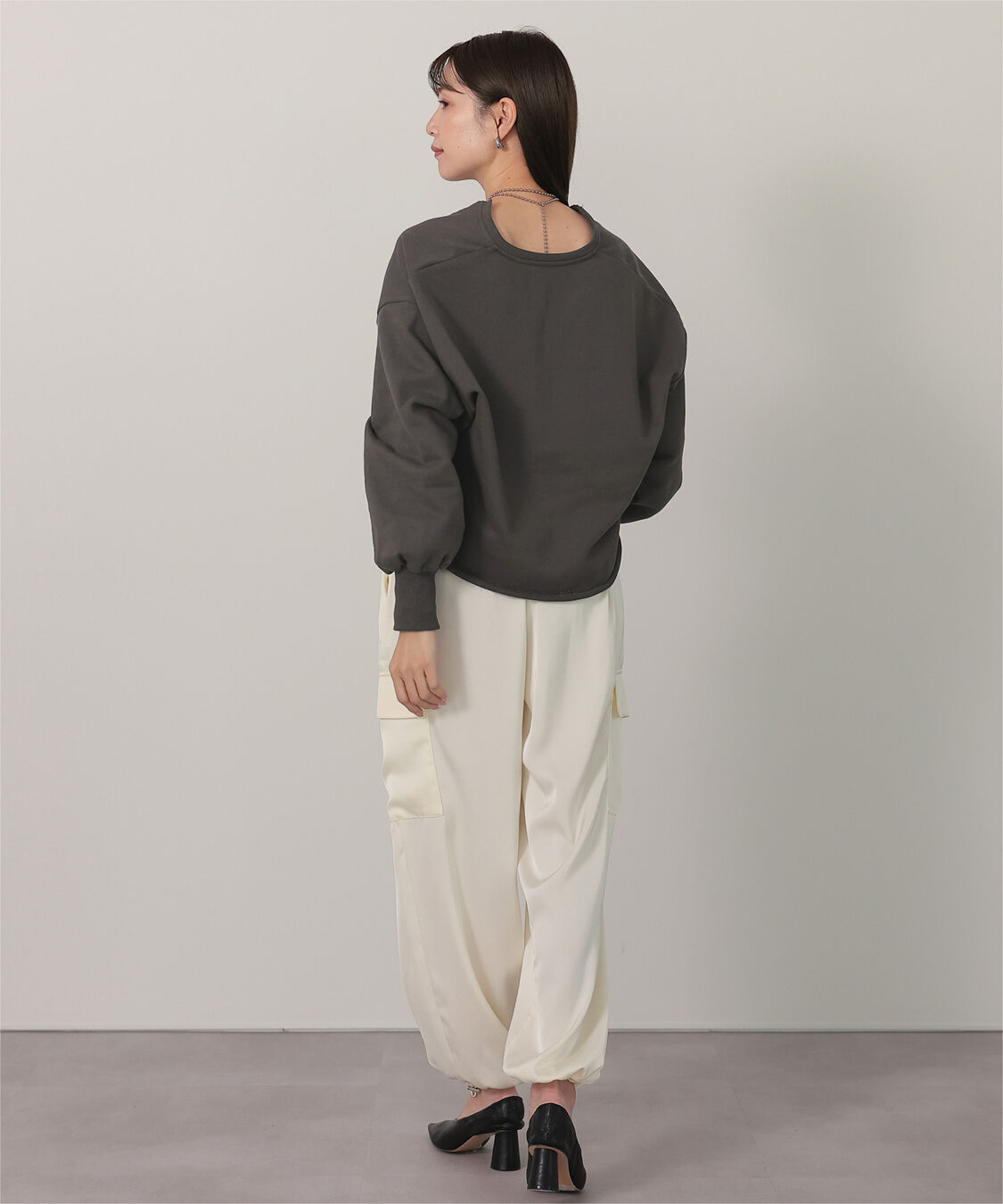 ur's「深Vネックスウェットプルオーバー」|スウェット・ジャージ|