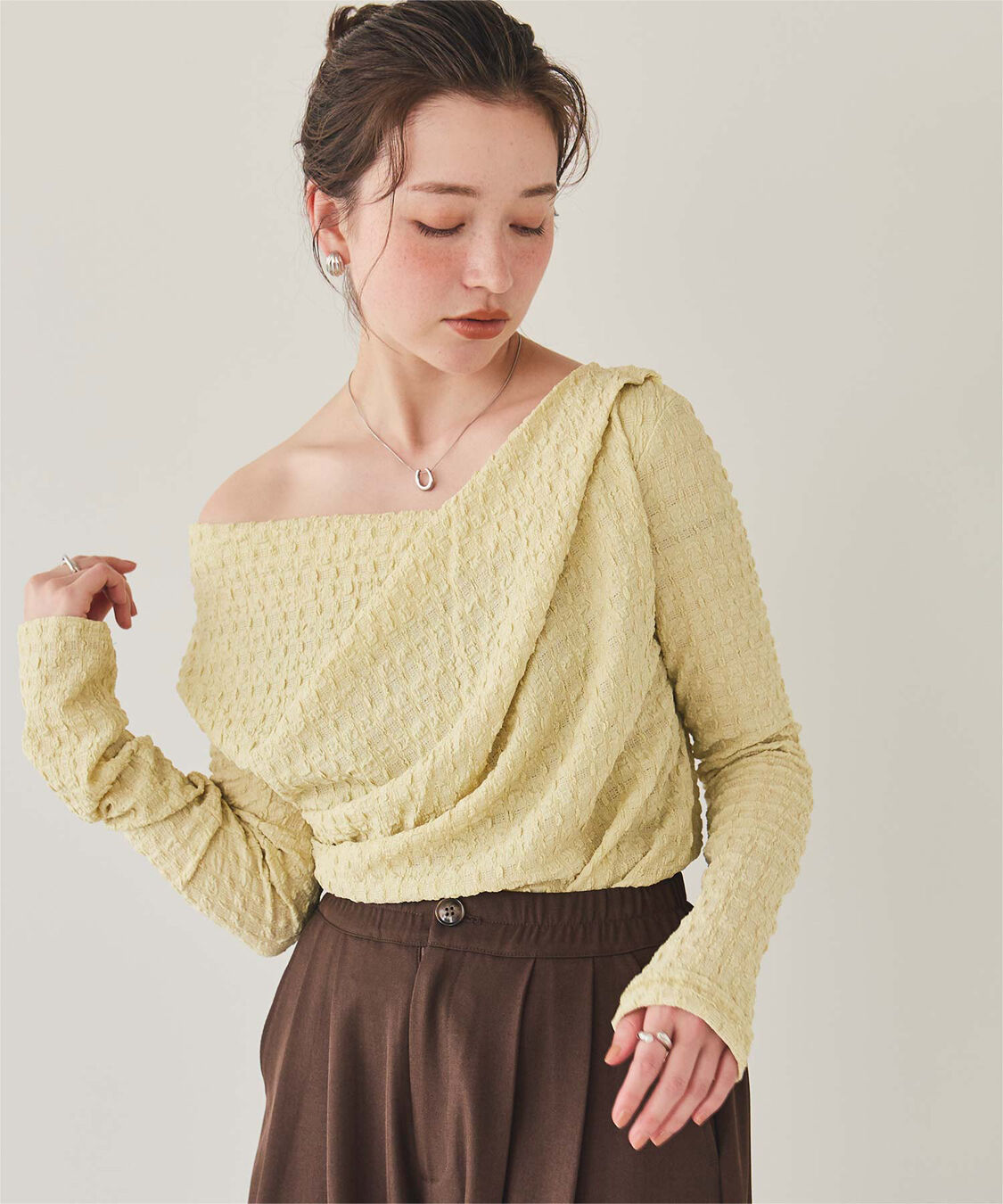 titivate「ドレープデザインロングスリーブトップス」|Tシャツ・カットソー|イエロー