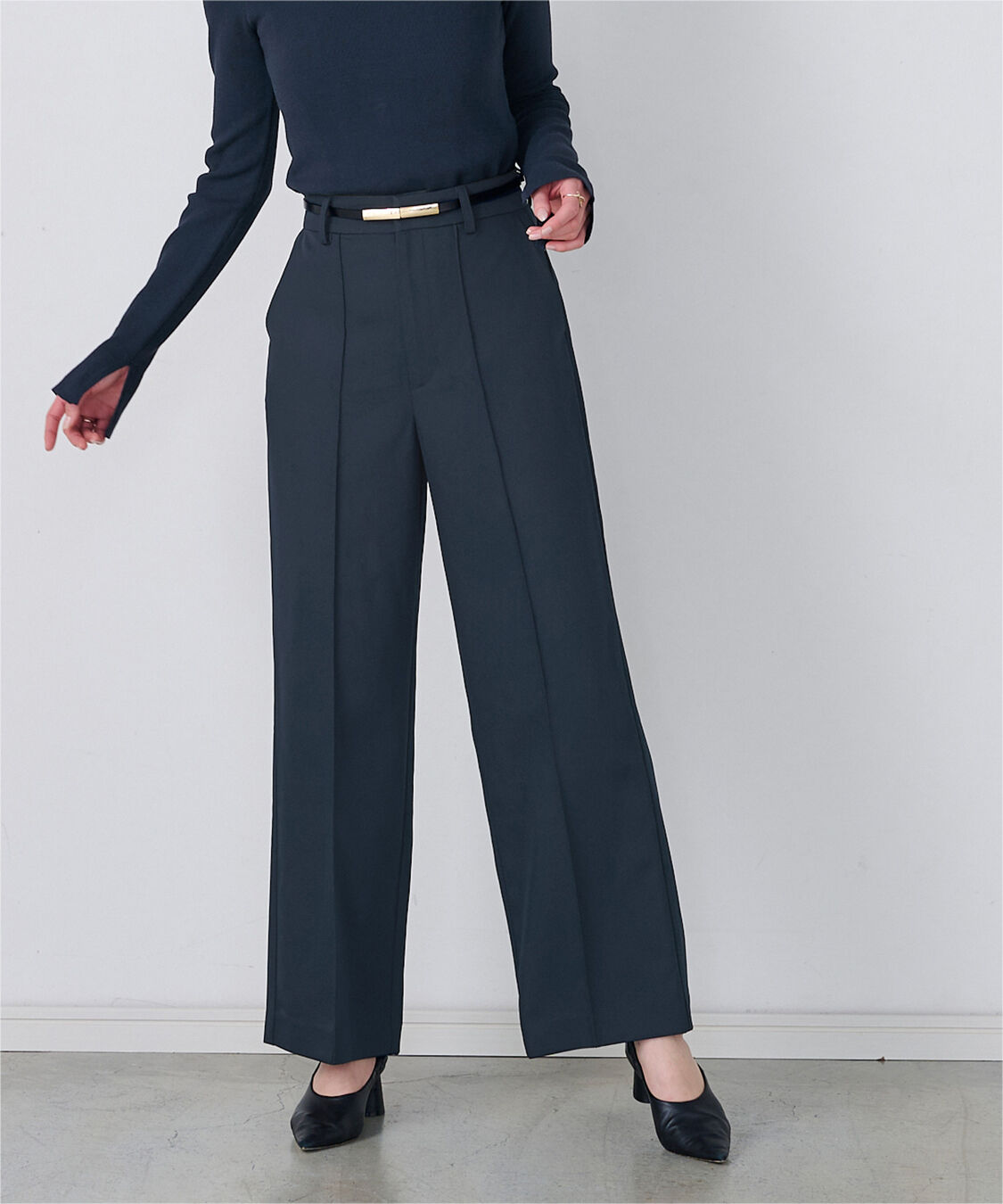 ur's「【小林有里さんコラボアイテム】ピンタックセンタープレスワイドパンツ」|スラックス|