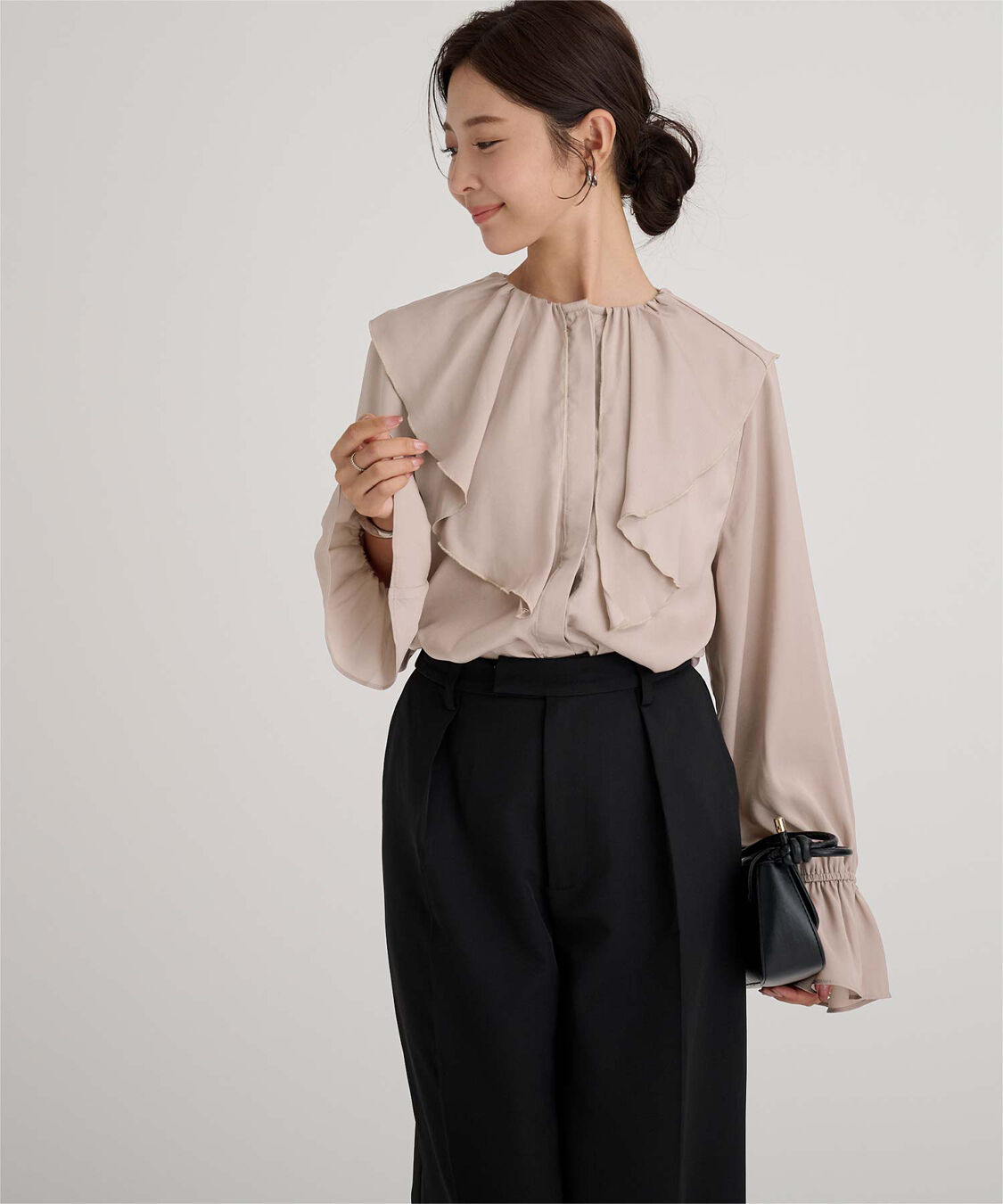 ur's「フリルカラーキャンディスリーブブラウス」|シャツ・ブラウス|