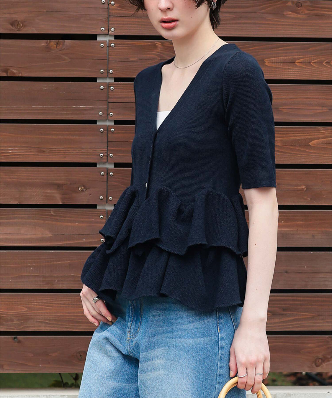titivate「ハーフスリーブフリルヘムニットカーディガン」|ニット・セーター|