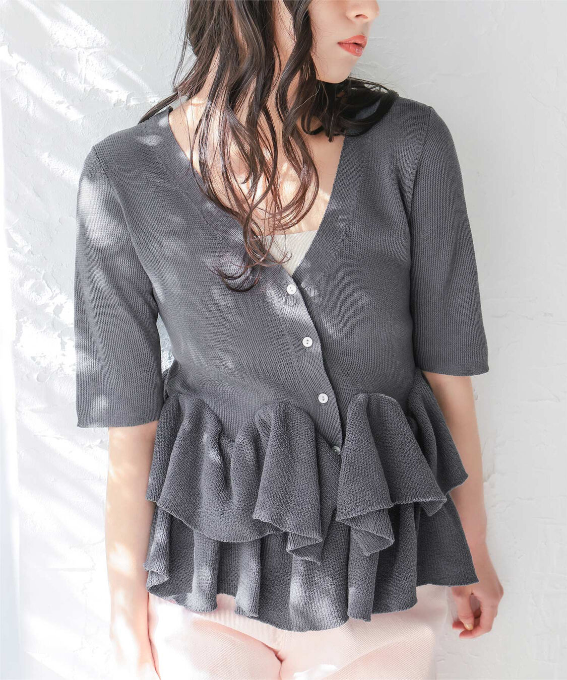 titivate「ハーフスリーブフリルヘムニットカーディガン」|ニット・セーター|