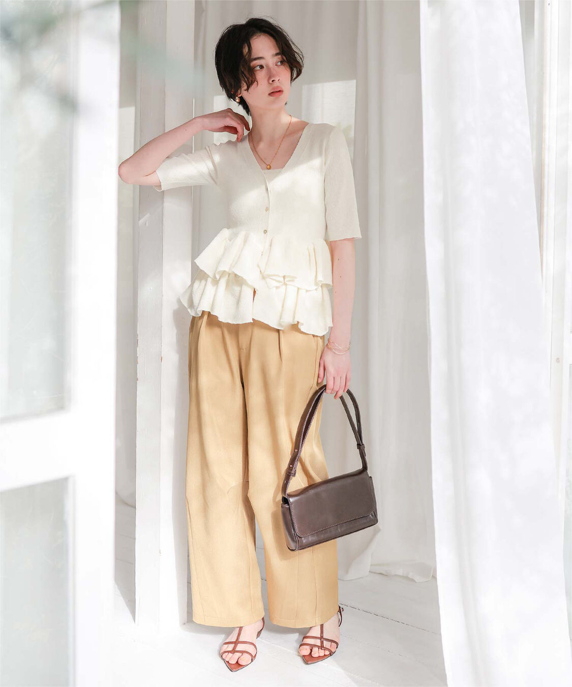 titivate「ハーフスリーブフリルヘムニットカーディガン」|ニット・セーター|