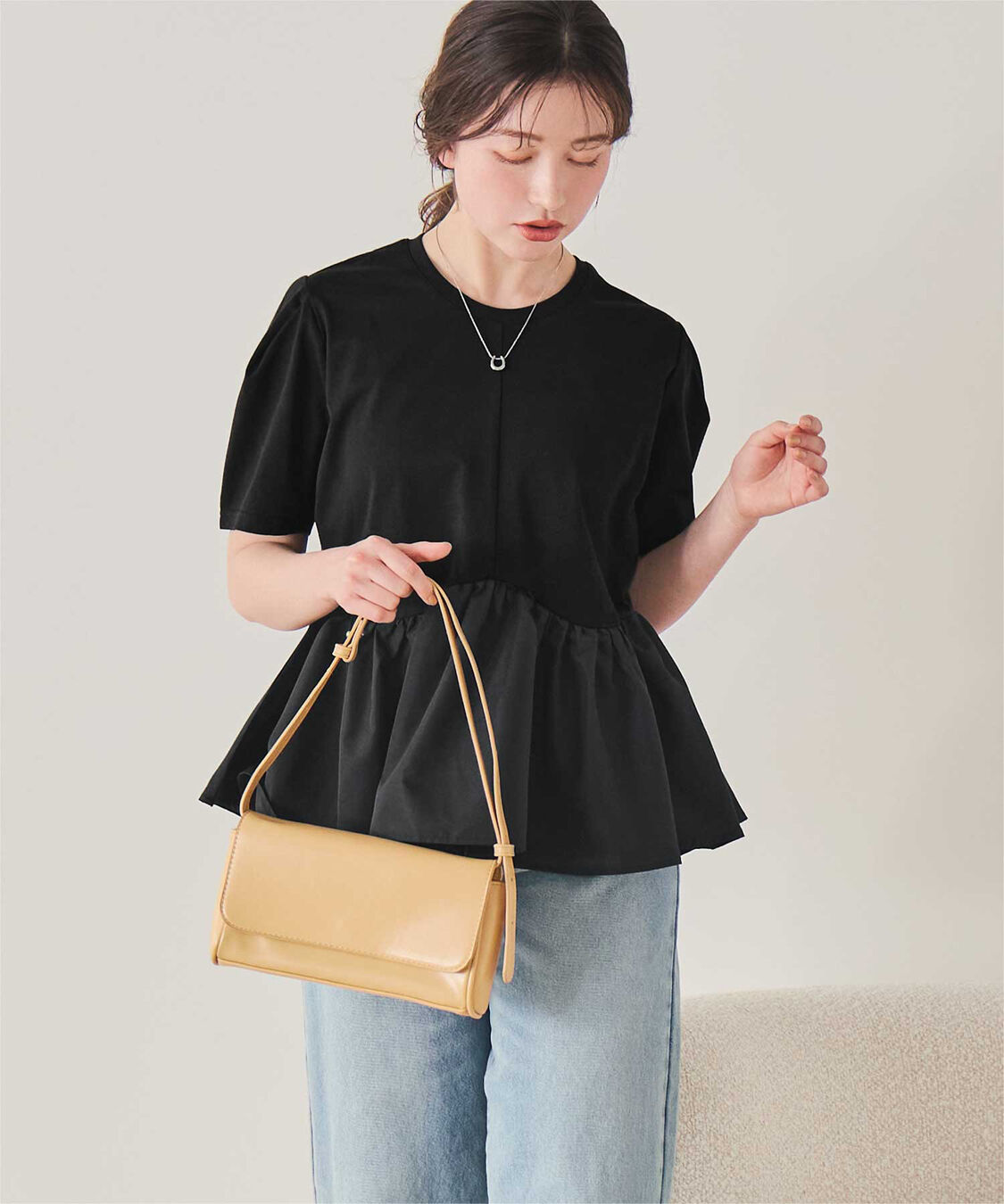 titivate「【サステナブル】カットソードッキングペプラムトップス」|Tシャツ・カットソー|ブラック