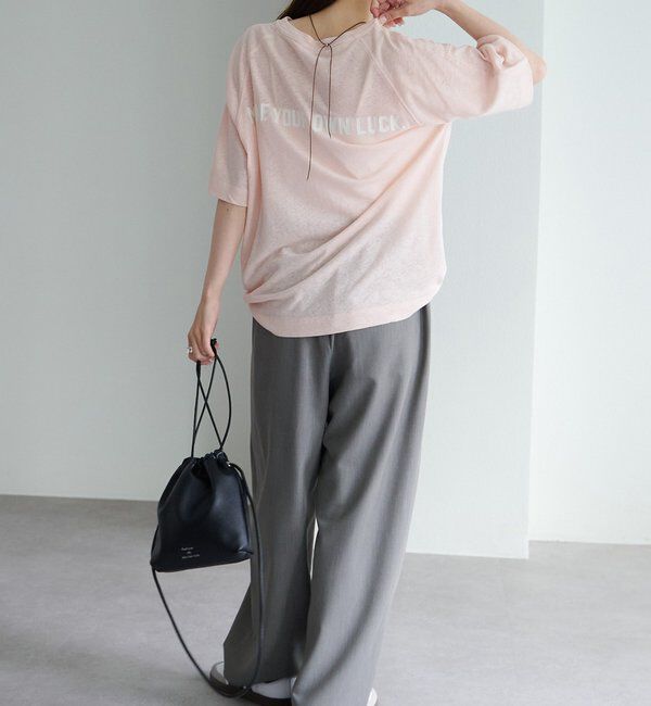  「ロゴ刺繍&times;フロッキープリント麻混Tシャツ」|Tシャツ・カットソー|