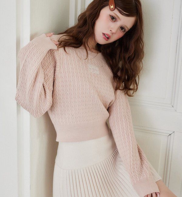  「キラキラ付ロゴ刺繍ケーブルニット」|ニット・セーター|ピンク