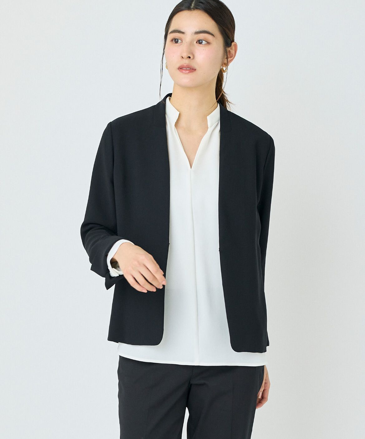 DAY by DAY it&rsquo;s international「バックサテンノーカラージャケット」|ノーカラージャケット|ブラック