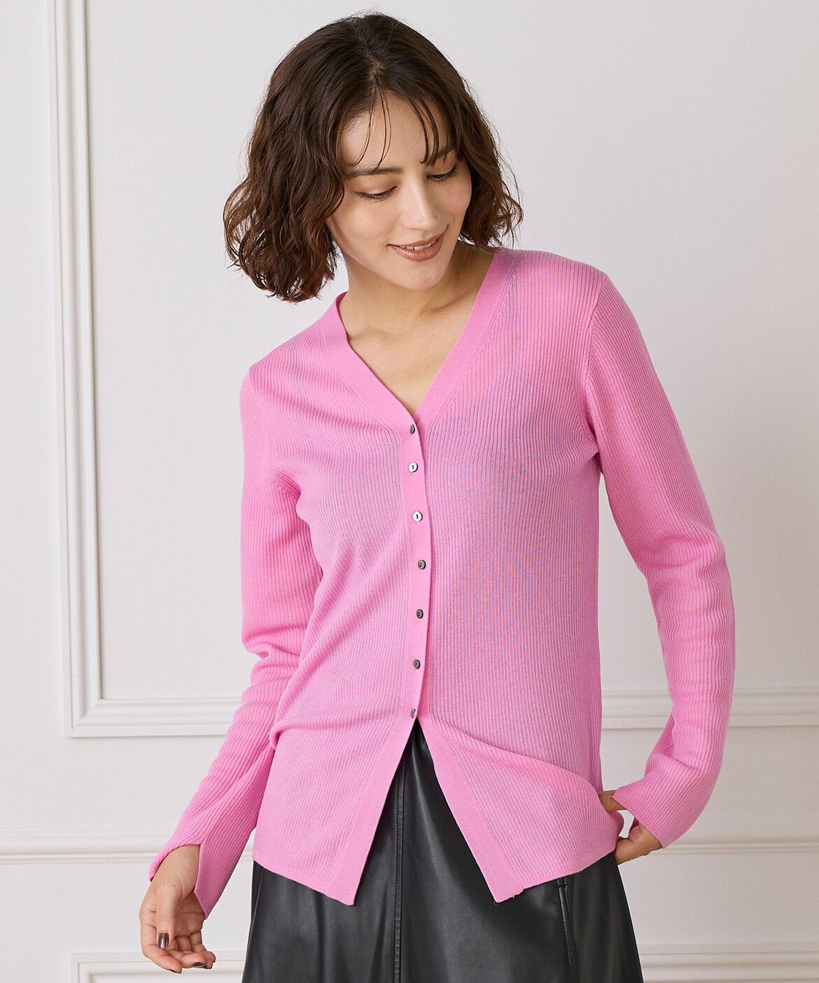 DAY by DAY it&rsquo;s international「Vネックリブニットカーディガン《Melty air wool》」|カーディガン|ピンク1