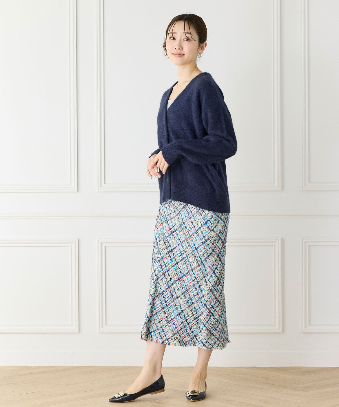 INED「チャイニーズラクーンVネックカーディガン」|カーディガン|