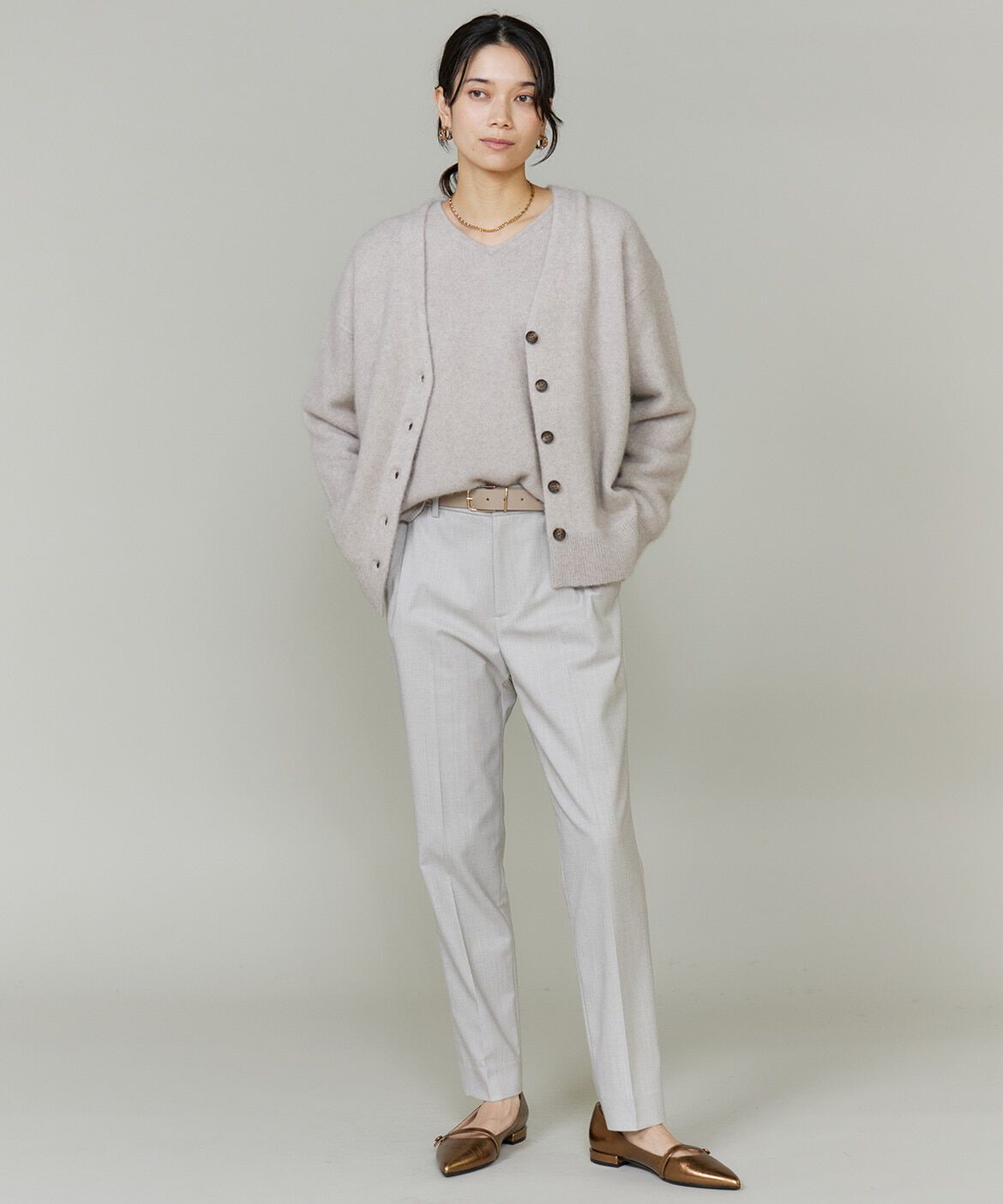 INED「チャイニーズラクーンVネックカーディガン」|カーディガン|