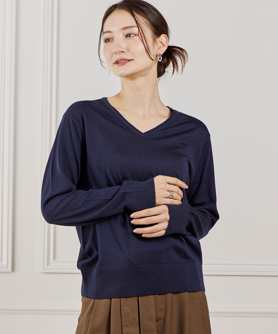 INED「FF30ゲージ Vネックニット」|ニット・セーター|ネイビー