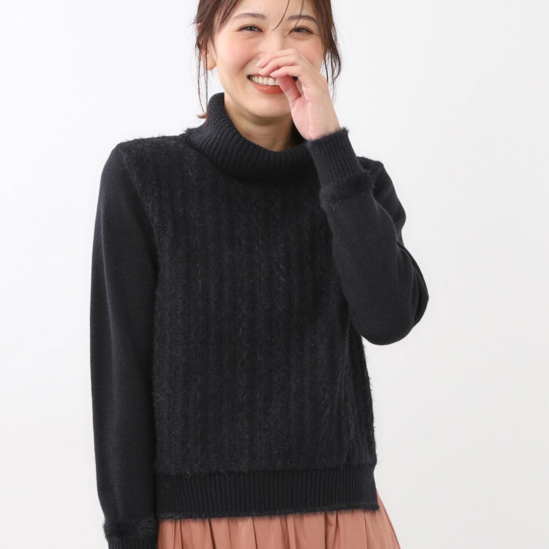 Reflect「【ほんのりラメ感◎】ふわふわフェザーヤーンハイネックニット」|ニット・セーター|ネイビー(094)