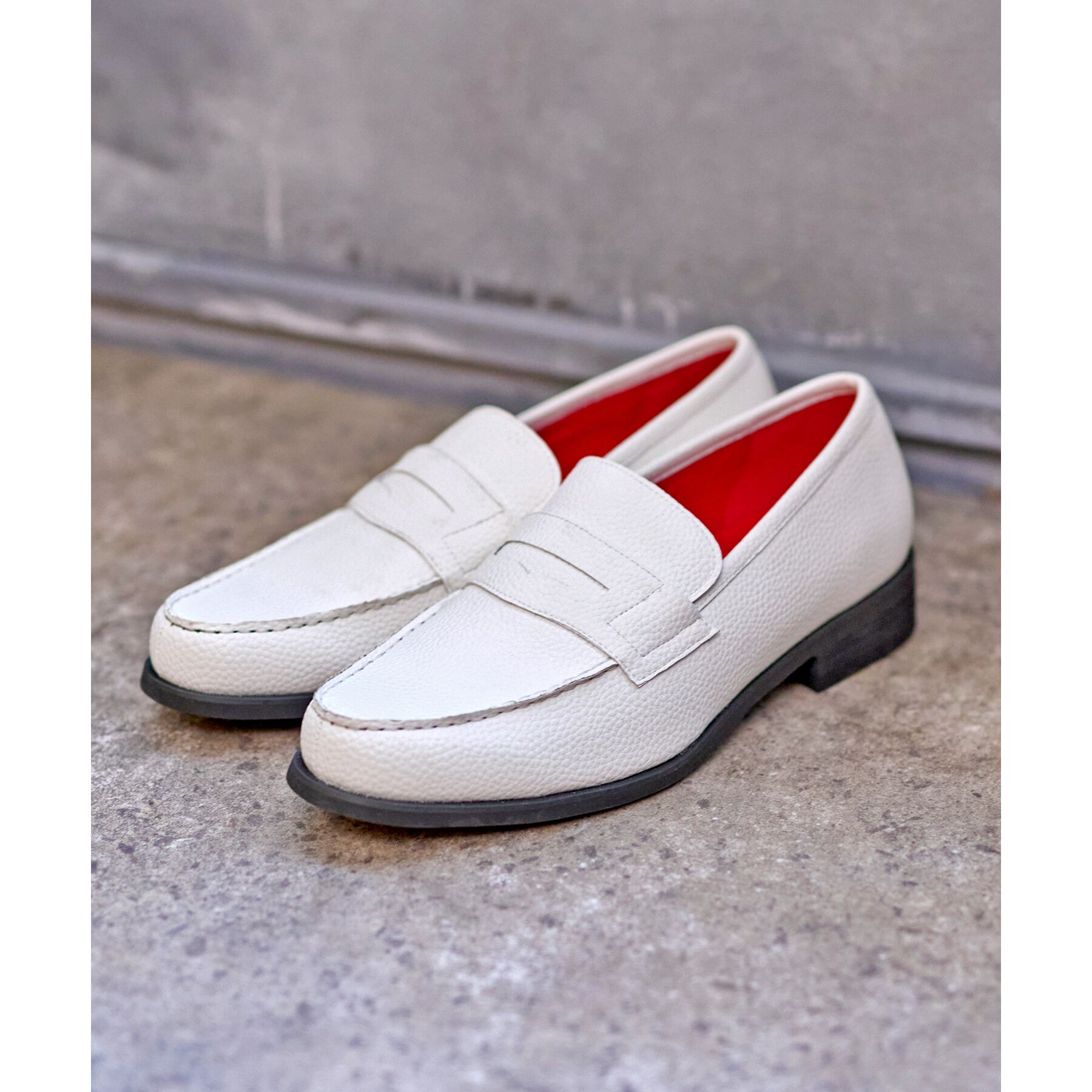 DRESSTERIOR「【撥水加工】ローファー」|ビジネス・ドレスシューズ|ホワイト(001)