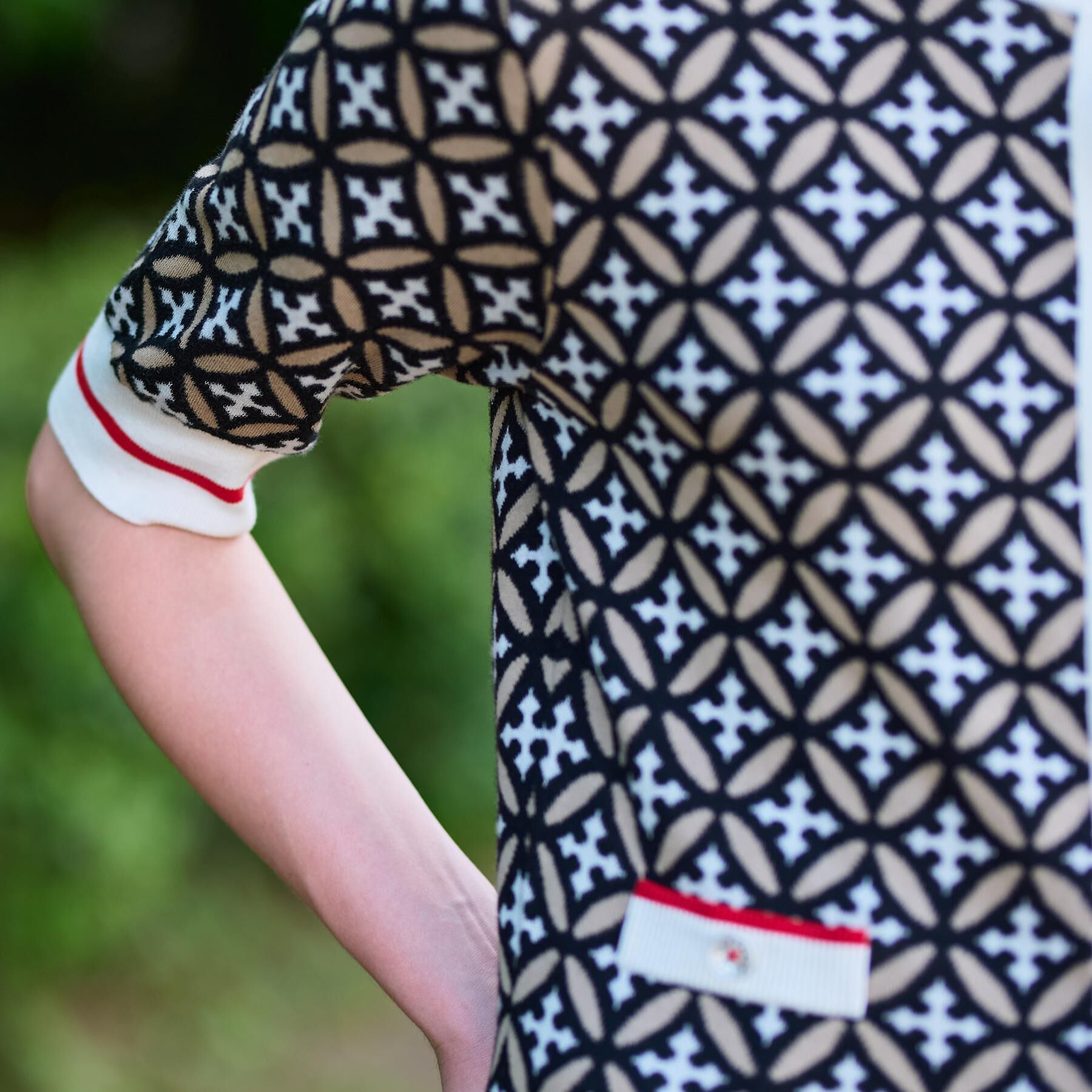 DRESSTERIOR「【美人百花/モデル美香着用】オーバーラップサークルハーフスリーブカーディガン」|カーディガン|