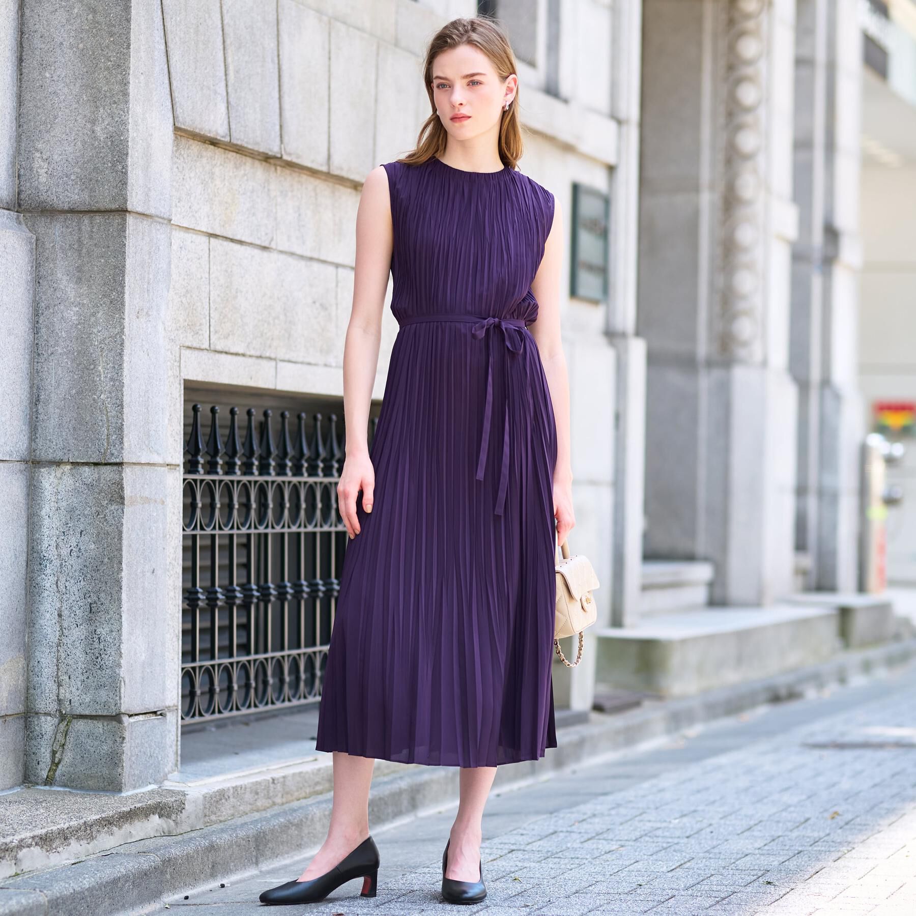 DRESSTERIOR「【ウォッシャブル/オンオフ】プリーツノースリーブワンピース」|ワンピース|