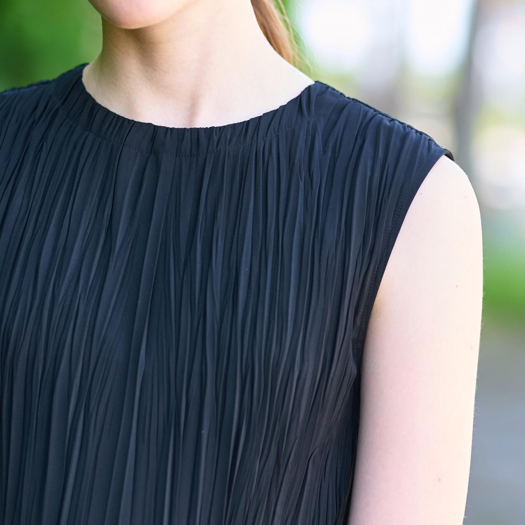 DRESSTERIOR「【ウォッシャブル/オンオフ】プリーツノースリーブワンピース」|ワンピース|