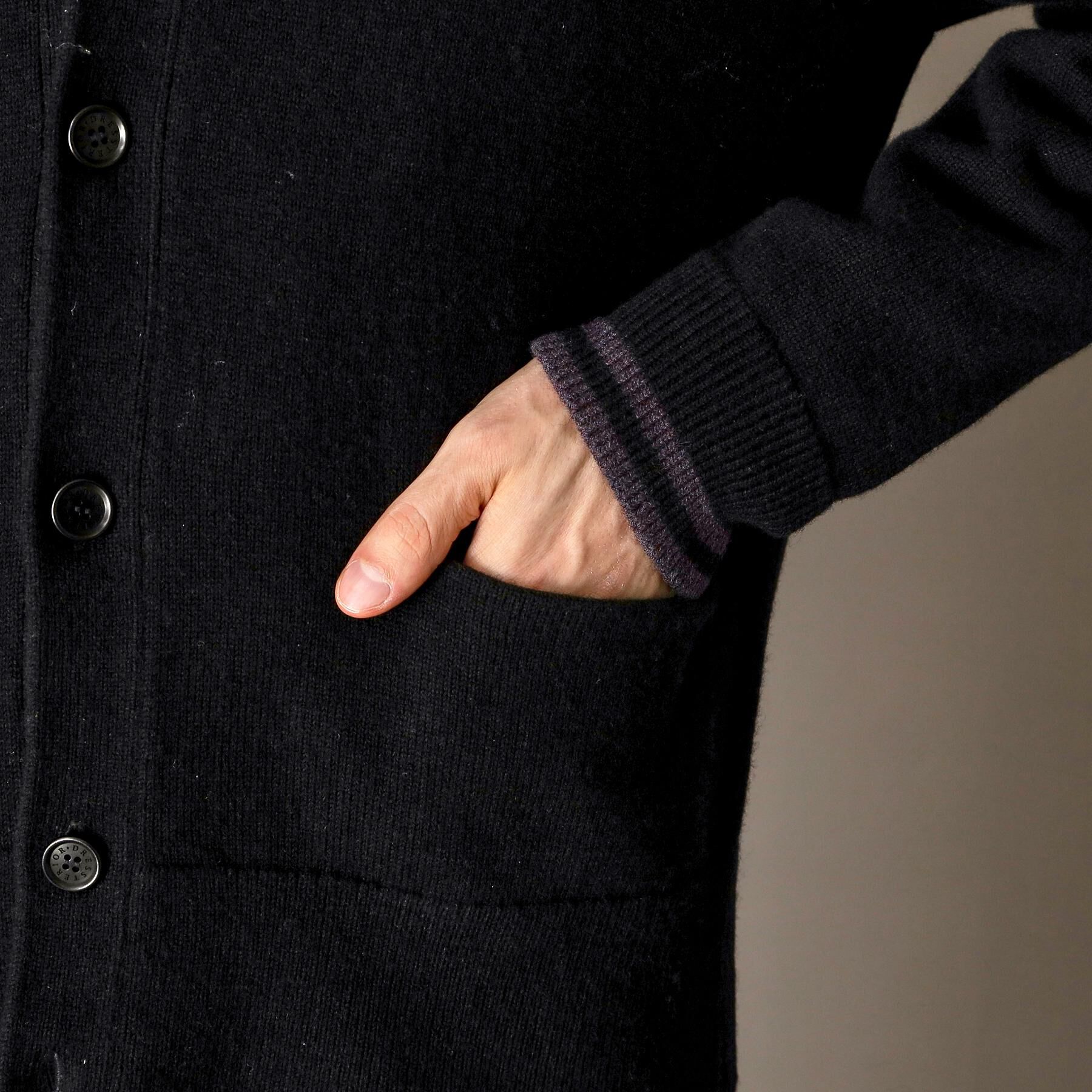 DRESSTERIOR「ウォッシャブル エンブレムカーディガン」|カーディガン|