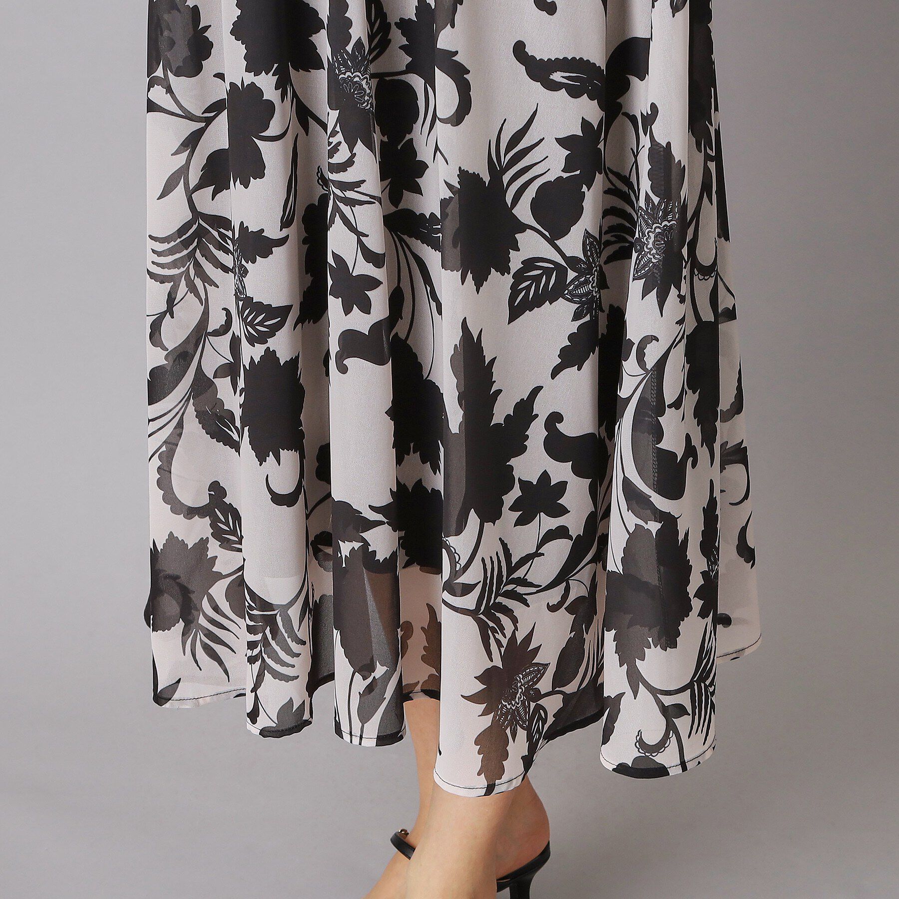 DRESSTERIOR「【大人MUSE5月号掲載/ウォッシャブル】シアー ボタニカル ドレス」|ワンピース|