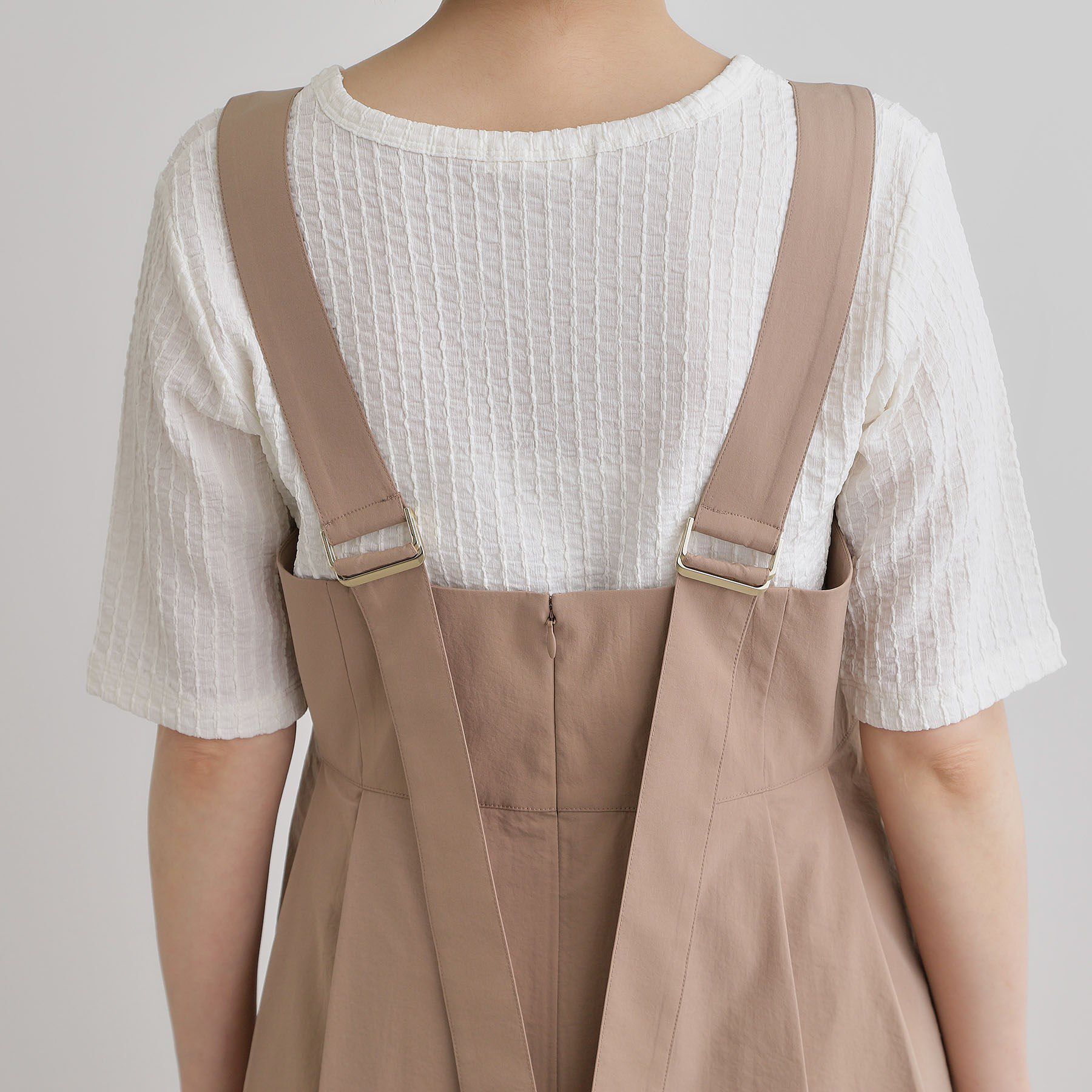 grove「【雑誌掲載】シルエットが映える洗練ジャンパードレス」|ワンピース|