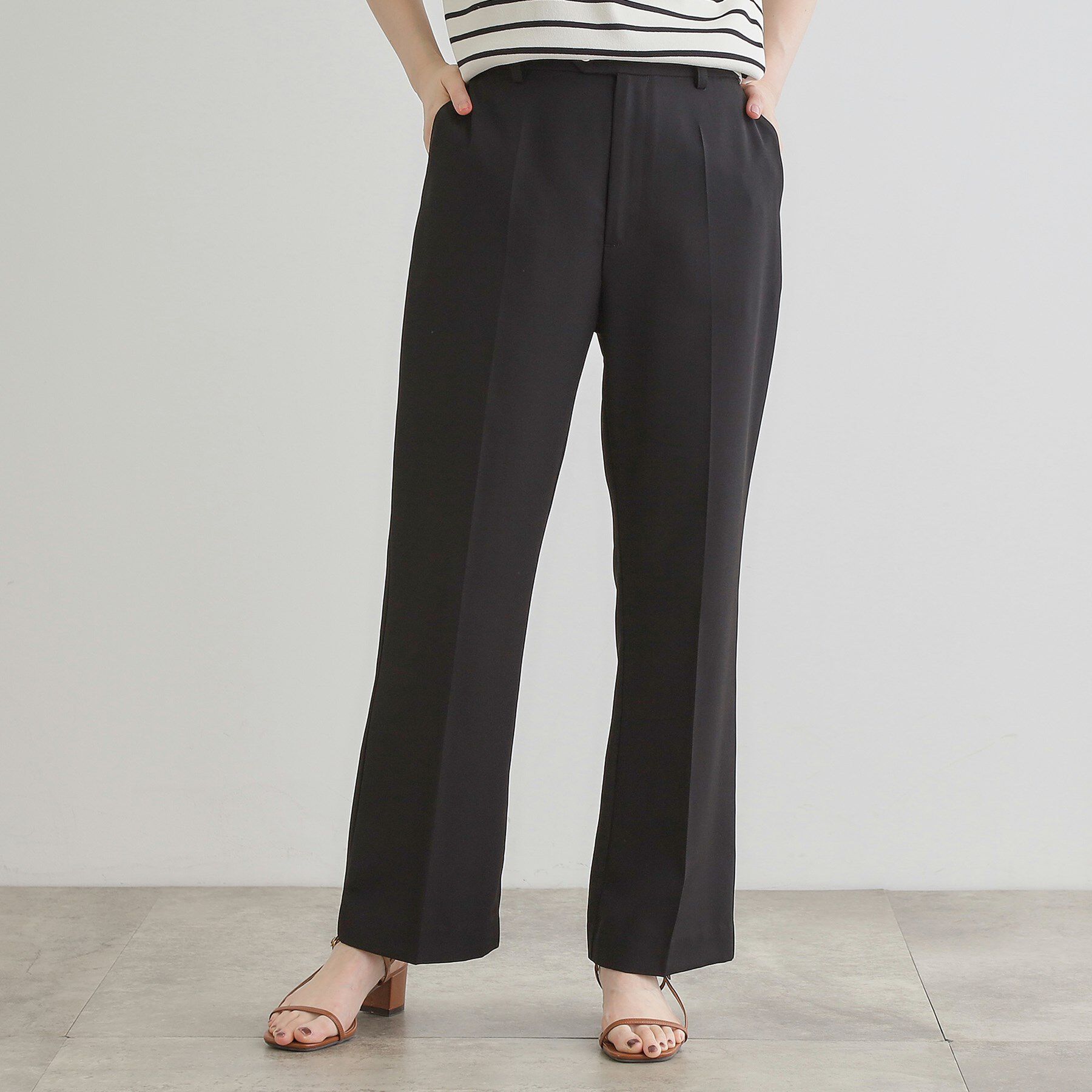 grove「ひんやり、すらり。夏の美シルエット ドレープストレートパンツ」|その他|ブラック(019)