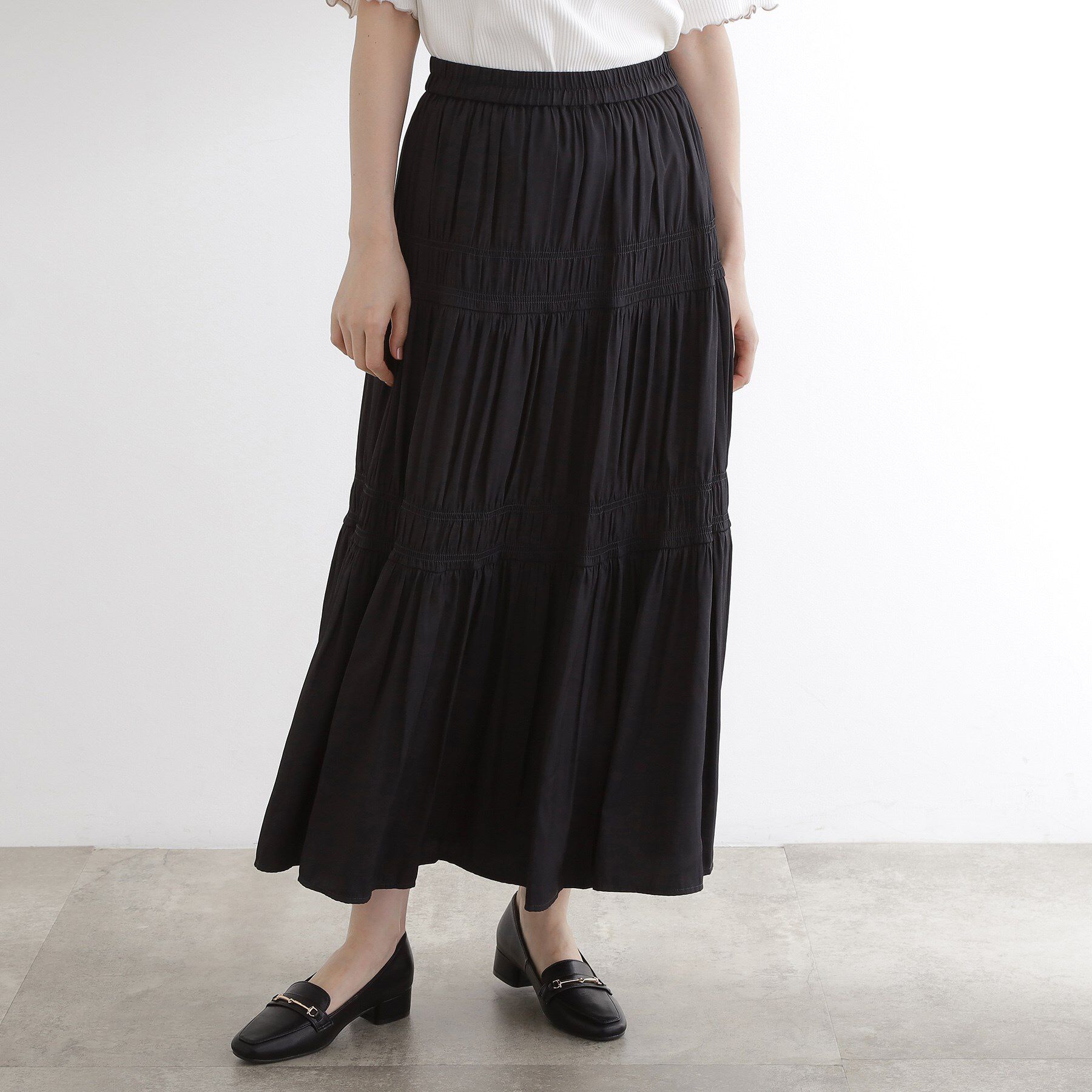 grove「軽やかに体型カバーも叶う　シャーリングティアードスカート」|スカート|