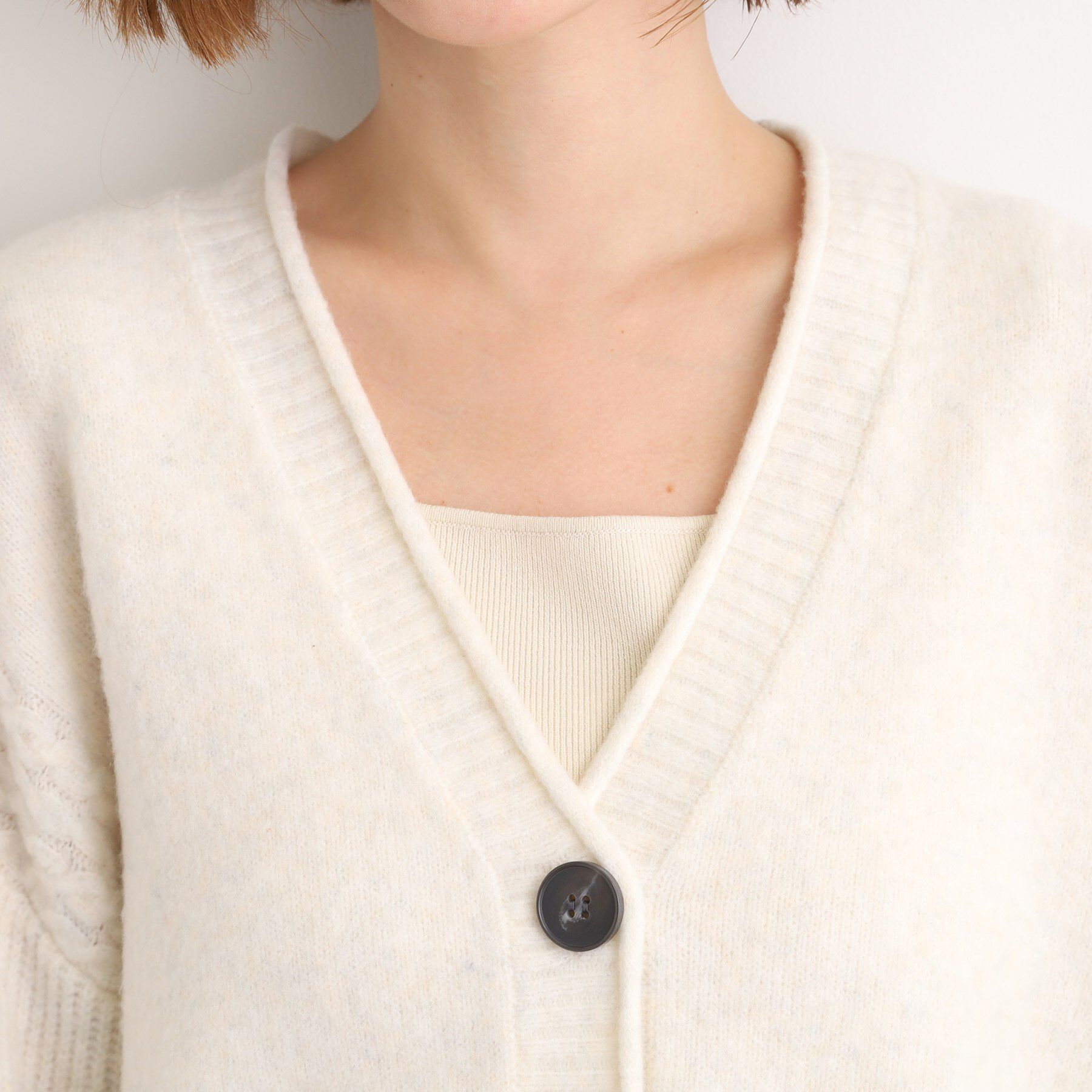 grove「ケーブルアクセント Vネックカーディガン」|カーディガン|