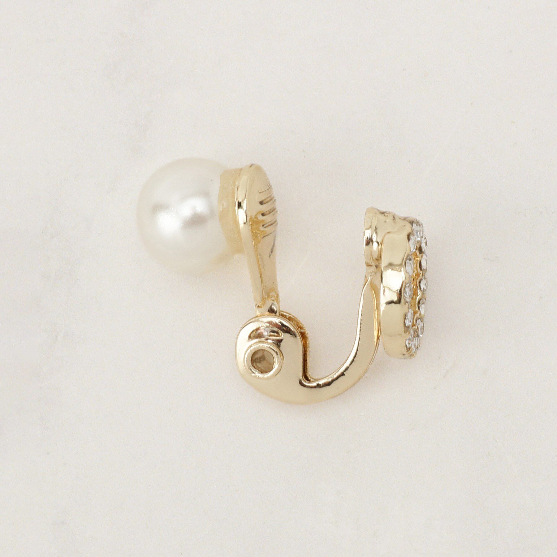 grove「リバーシブルパール調ビジューイヤリング」|イヤリング|